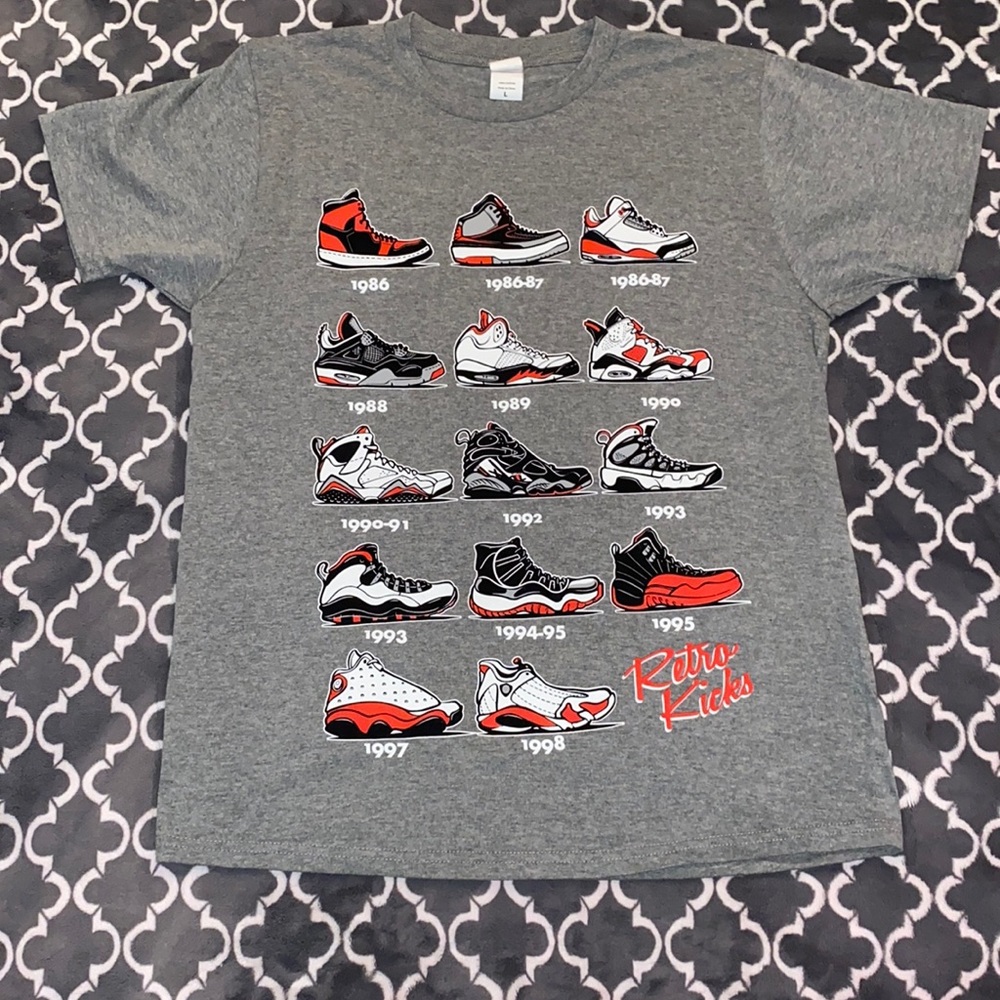 Retro kicks mens tee size LARGE
